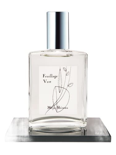 Feuillage vert by Miya Shinma bottle