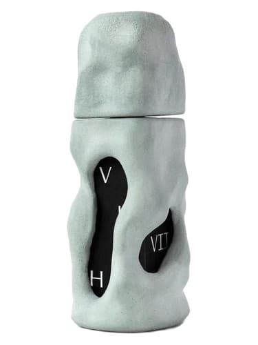 VII by VLH bottle