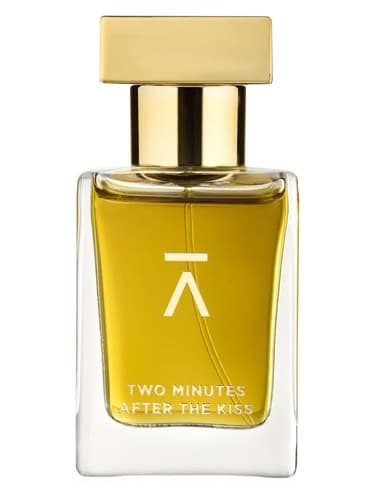Two Minutes After The Kiss Special Edition by Azman bottle
